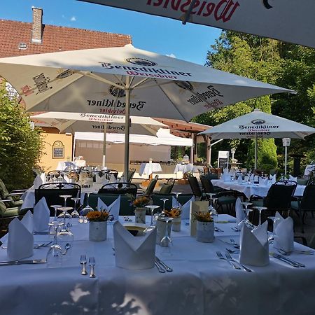Hotel Holter Schlosskrug Schloß Holte-Stukenbrock Buitenkant foto